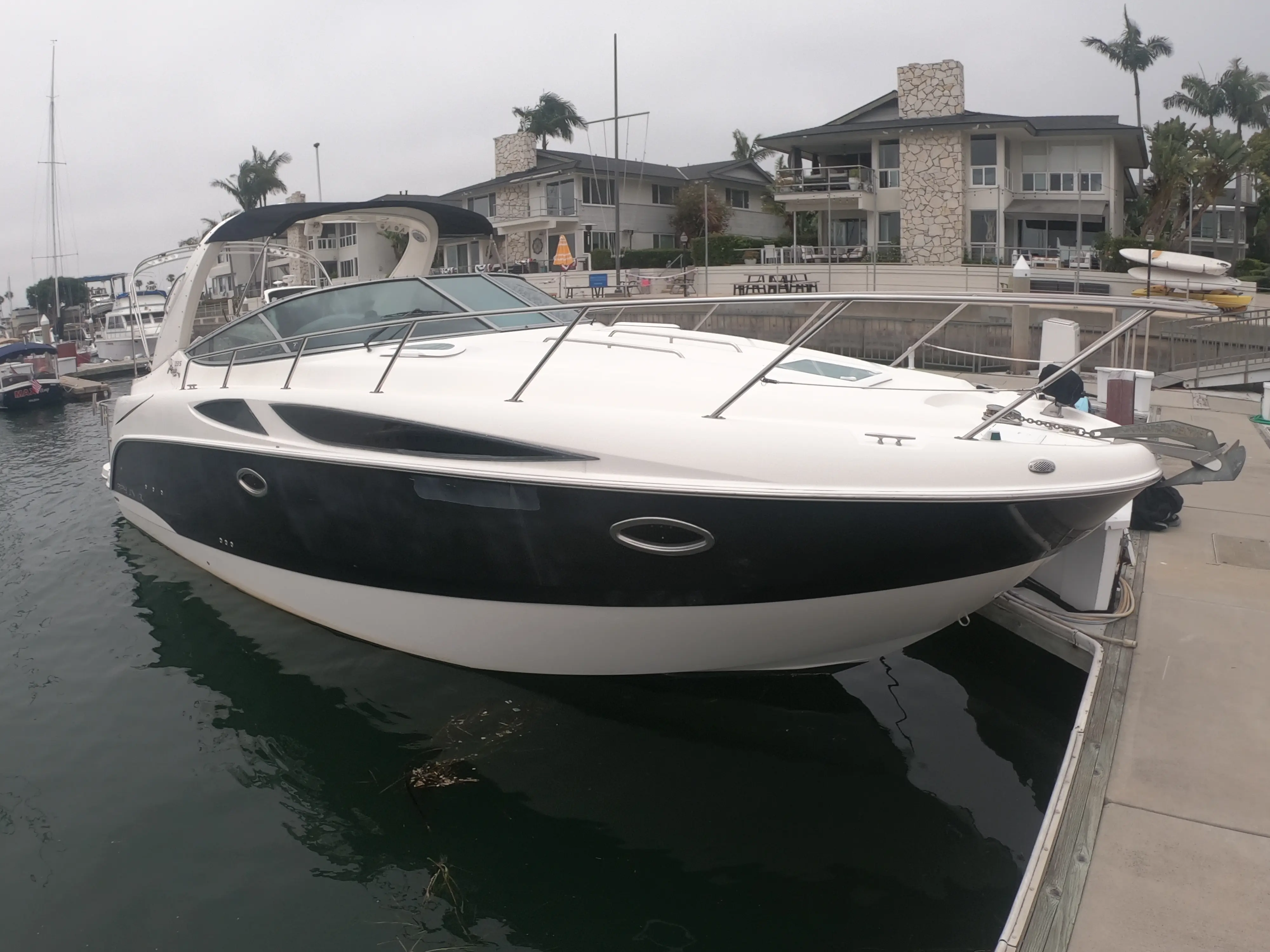 2011 Bayliner 335