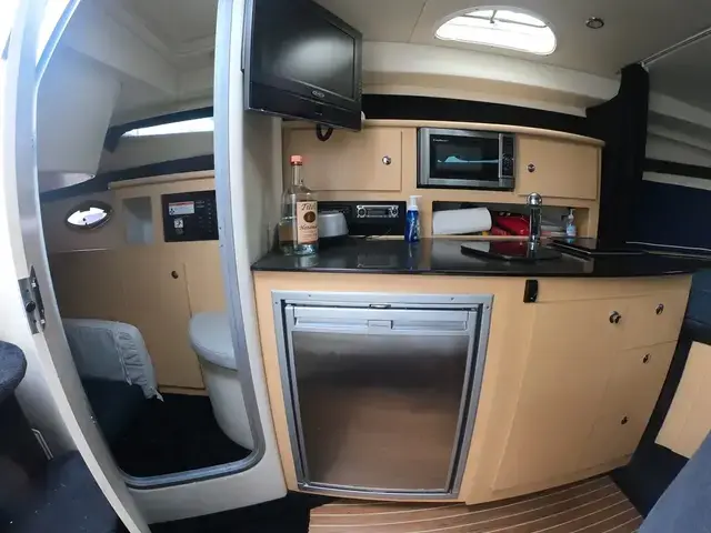 Bayliner 335