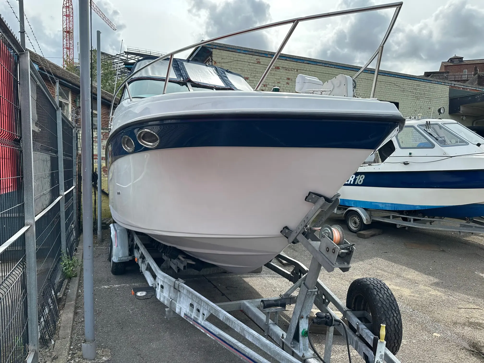 2002 Crownline 242 cr