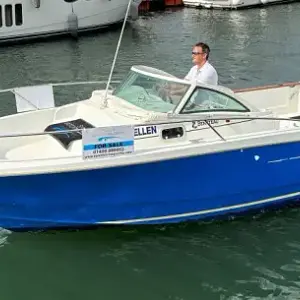 2000 Beneteau Ombrine 700