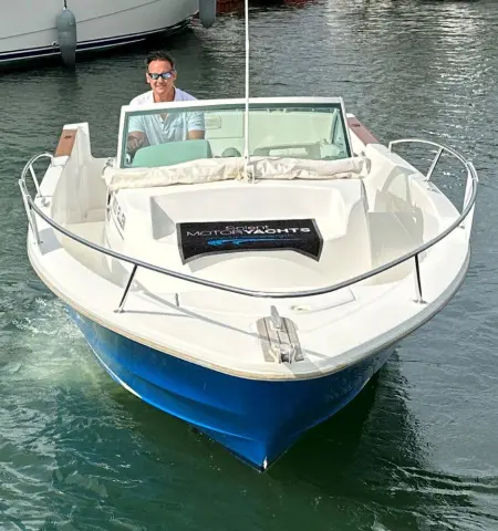 2000 Beneteau ombrine 700