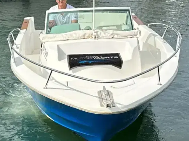 Beneteau Ombrine 700