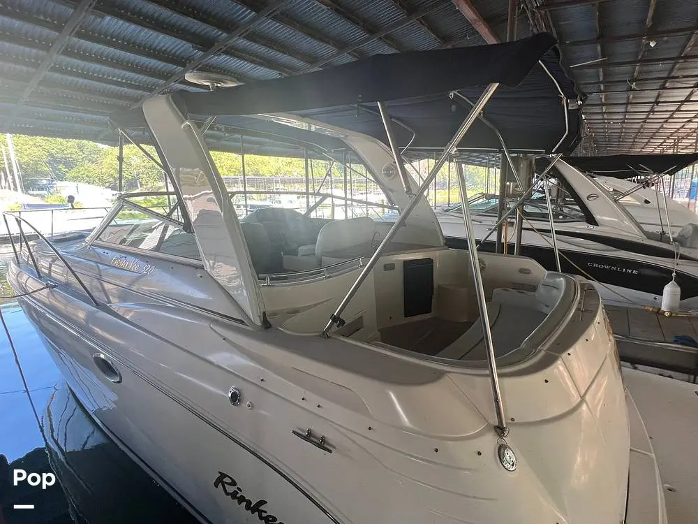 2005 Rinker fiesta vee 320