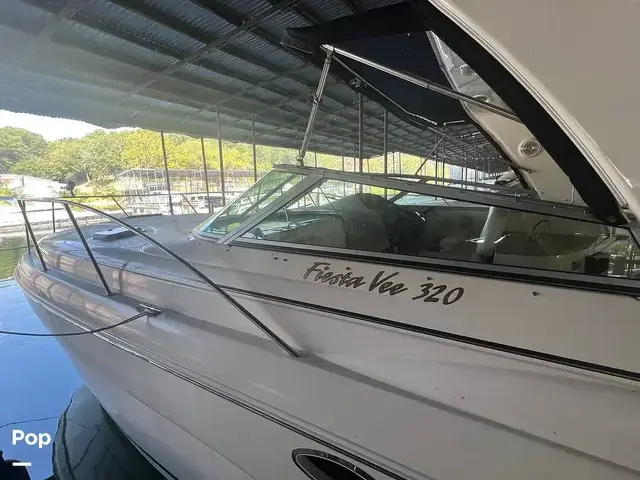 Rinker 320 Fiesta Vee