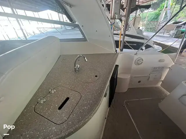 Rinker 320 Fiesta Vee