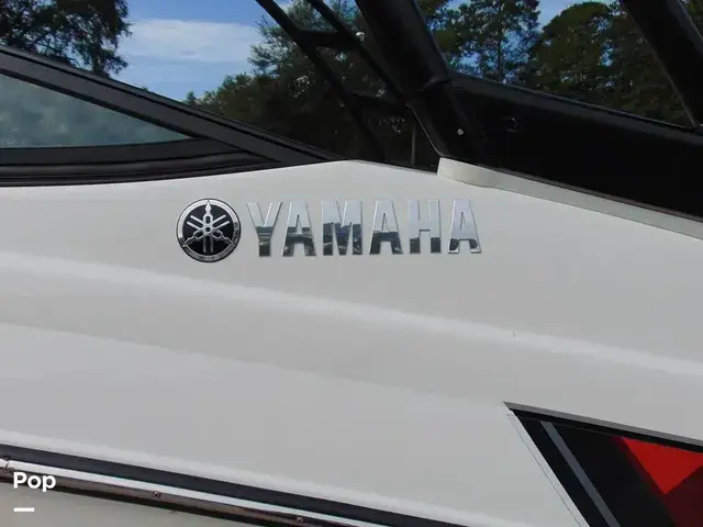 Yamaha Ar195