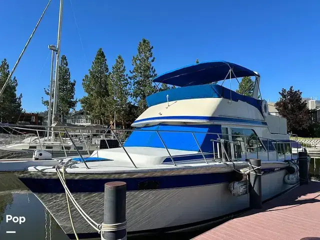 Chris Craft Corinthian 380