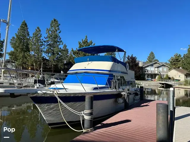 Chris Craft Corinthian 380