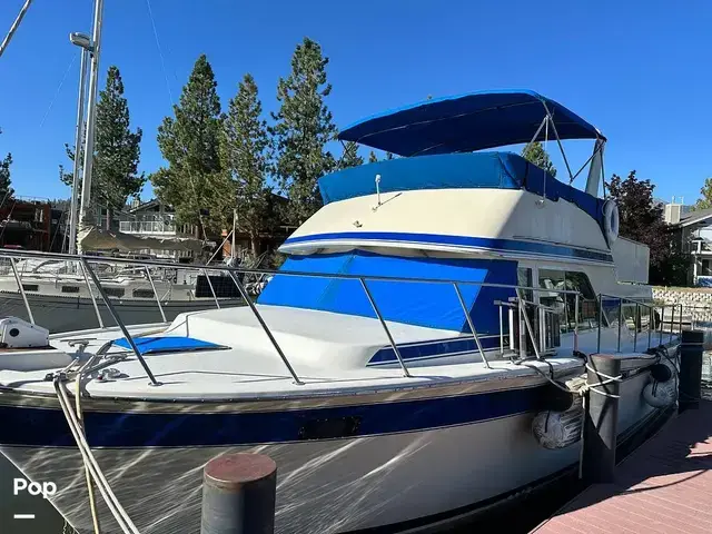 Chris Craft Corinthian 380