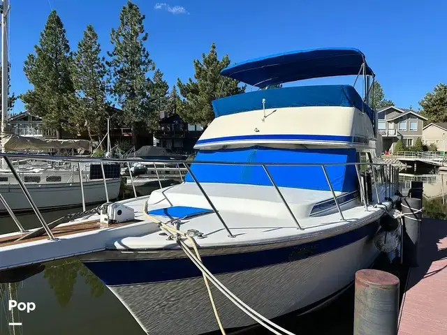 Chris Craft Corinthian 380