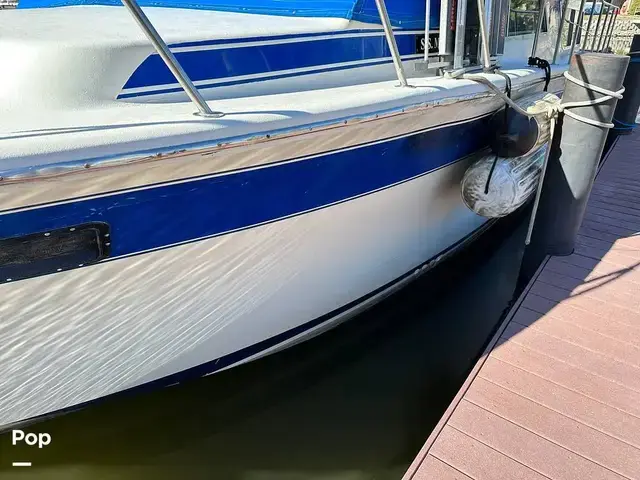 Chris Craft Corinthian 380