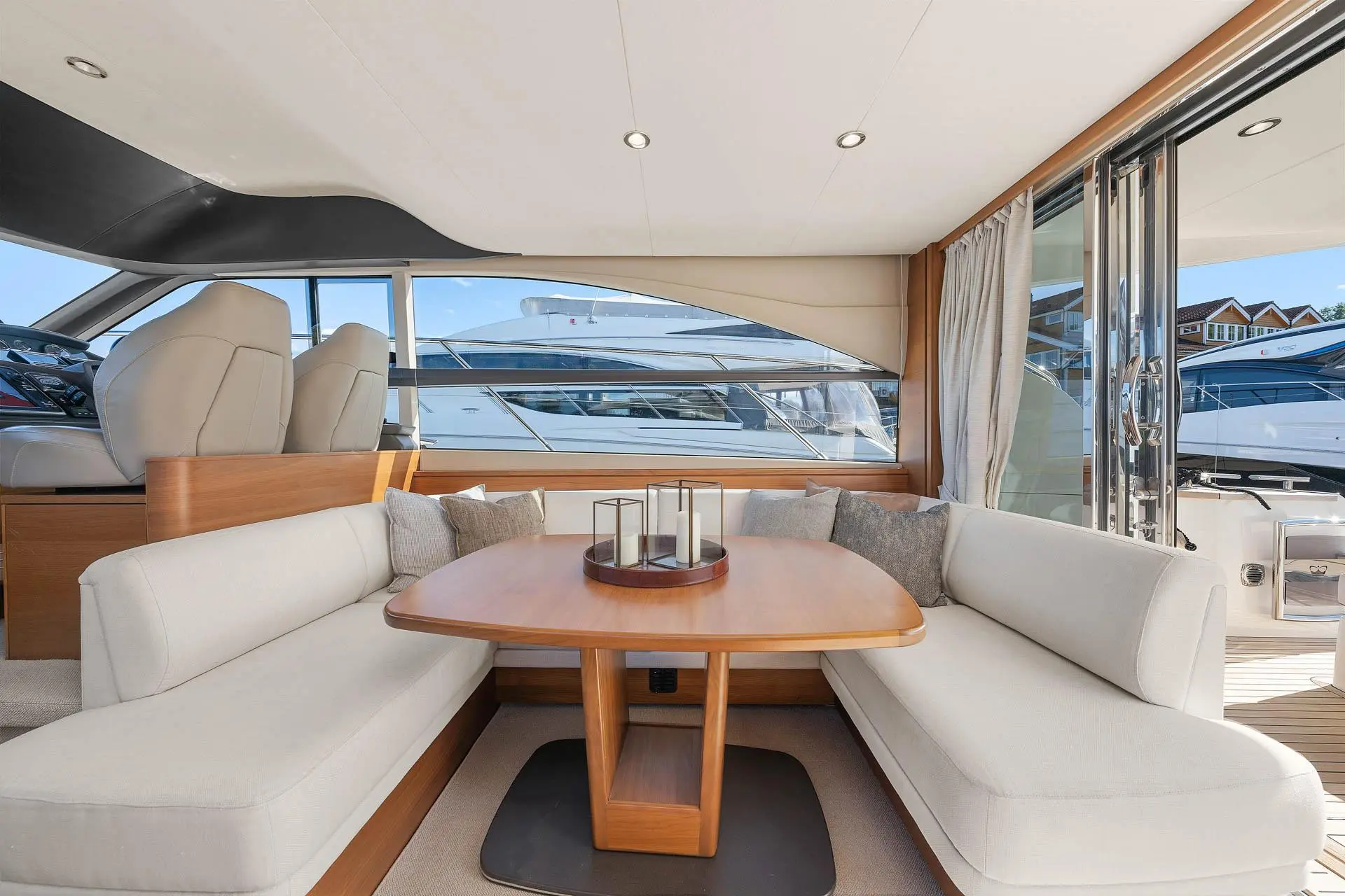 2014 Princess 43