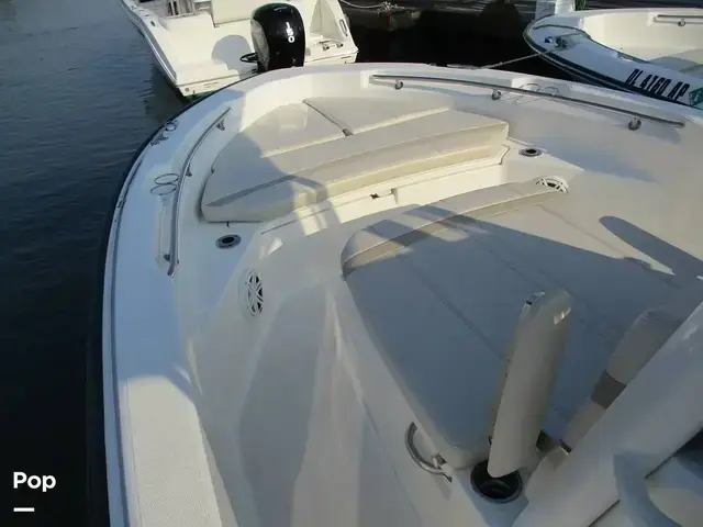 Boston Whaler 220 Dauntless