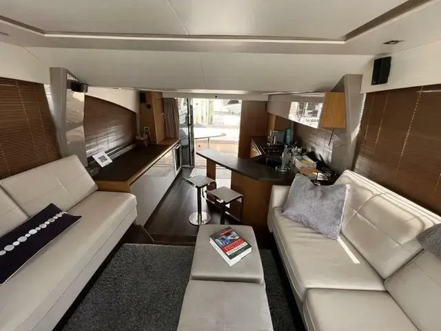 Sea Ray L550 Fly