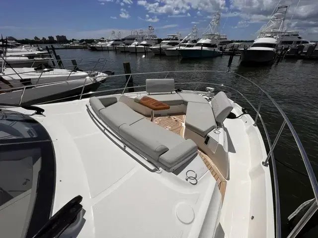 Sea Ray L550 Fly