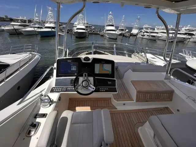 Sea Ray L550 Fly