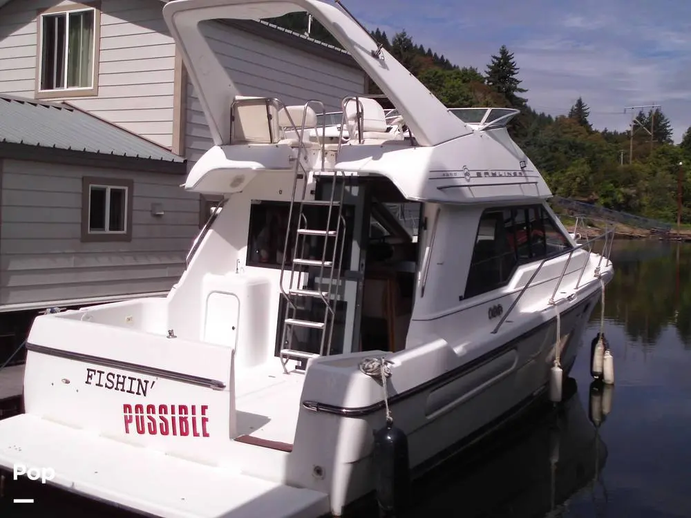 2000 Bayliner 3388 command bridge