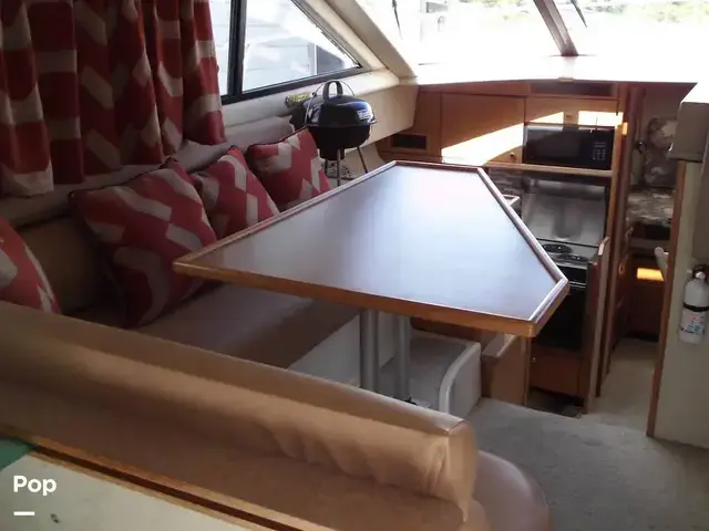 Bayliner 3388 Command Bridge Motoryacht