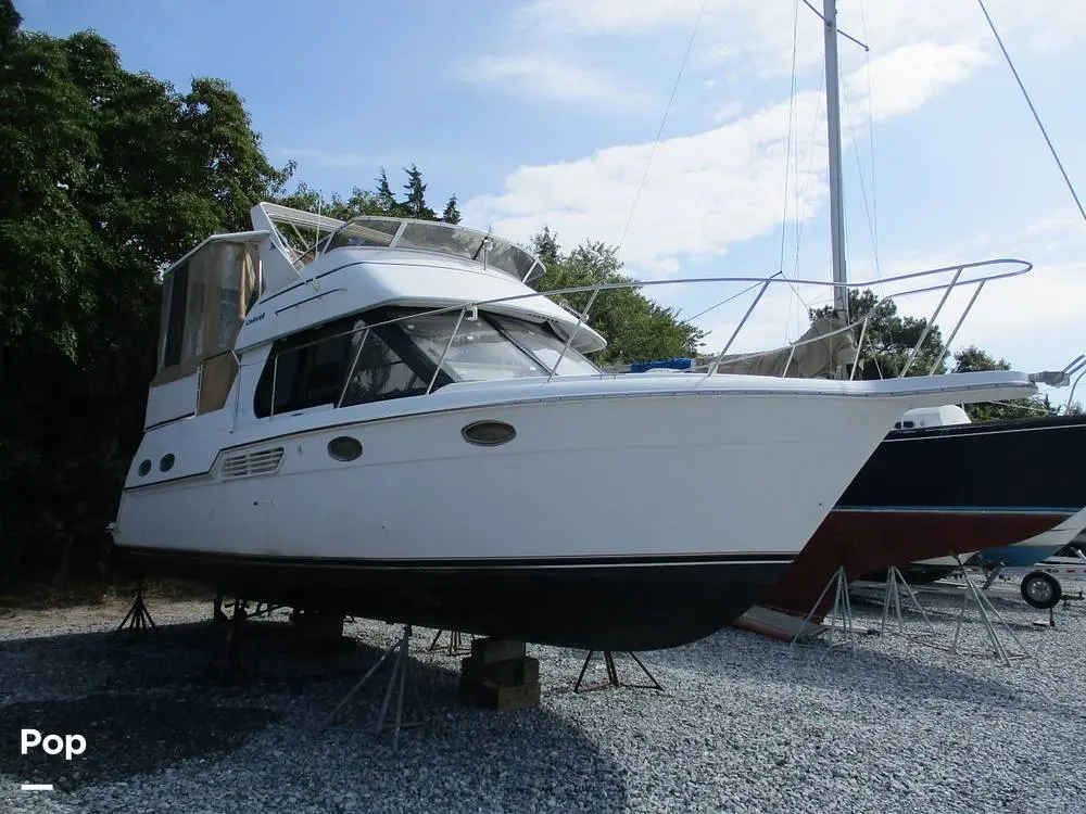 2000 Carver 326 aft cabin