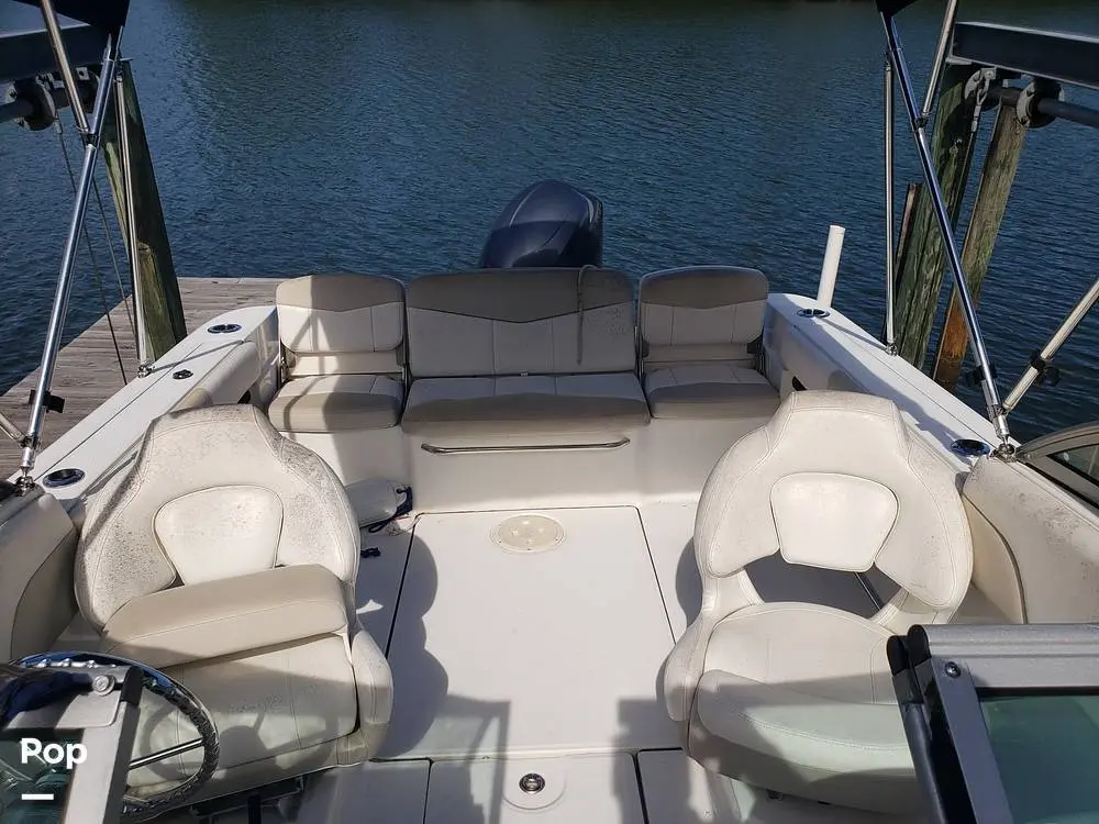 2013 Robalo r207