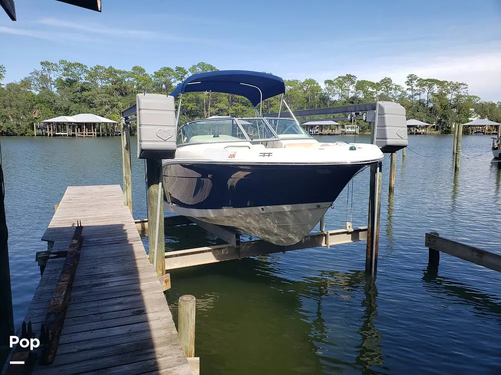 2013 Robalo r207