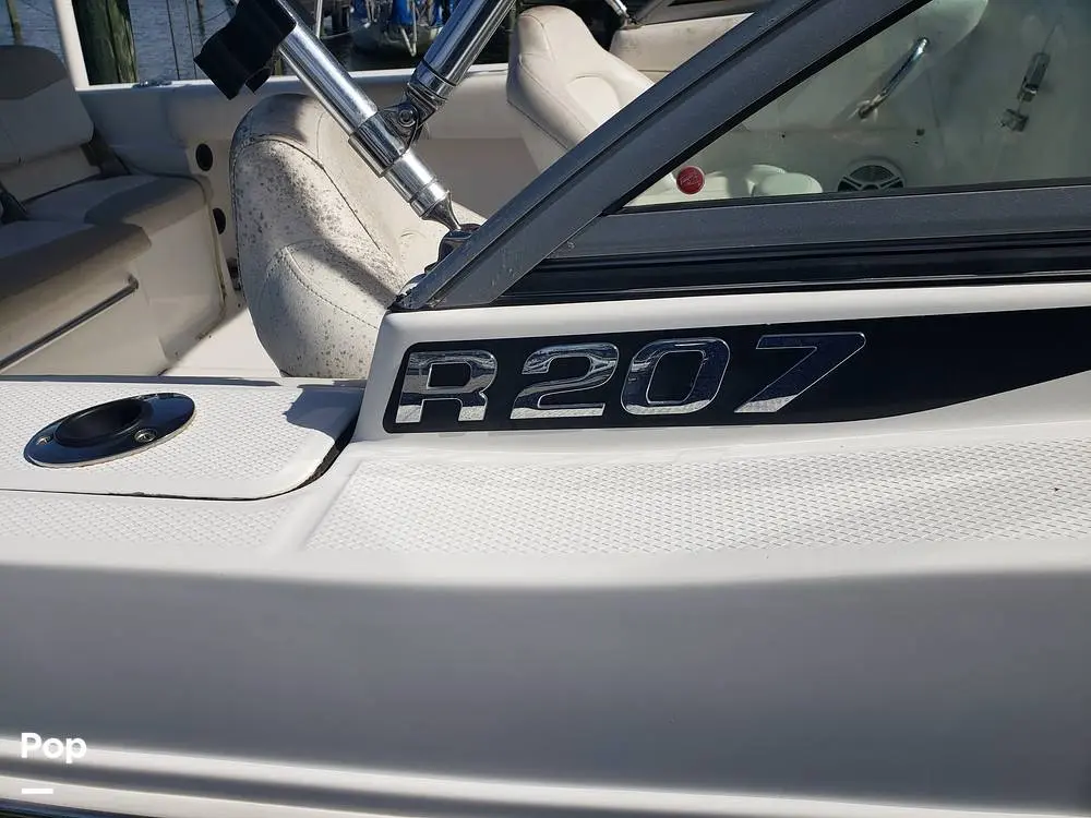 2013 Robalo r207