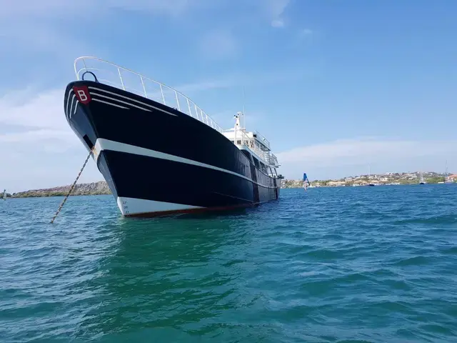 Custom Kotter Beam Trawler