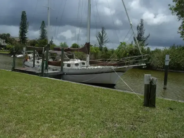 Islander Sailboats 41 Freeport Ketch