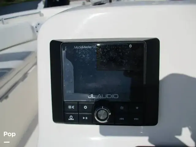 Cobia 220 Dc