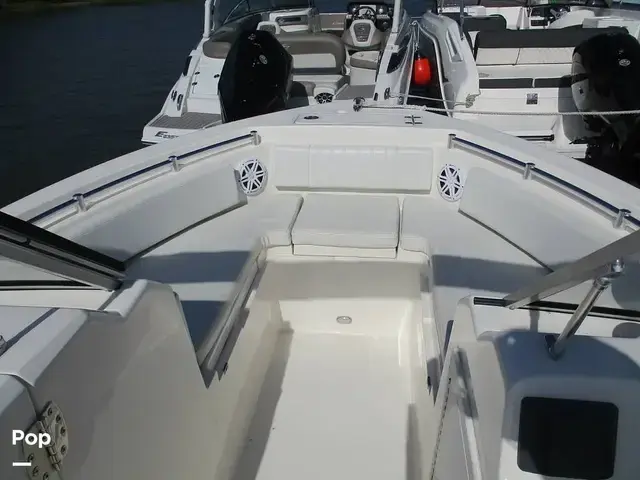 Cobia 220 Dc