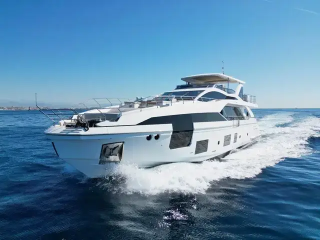 Azimut Grande 27 METRI