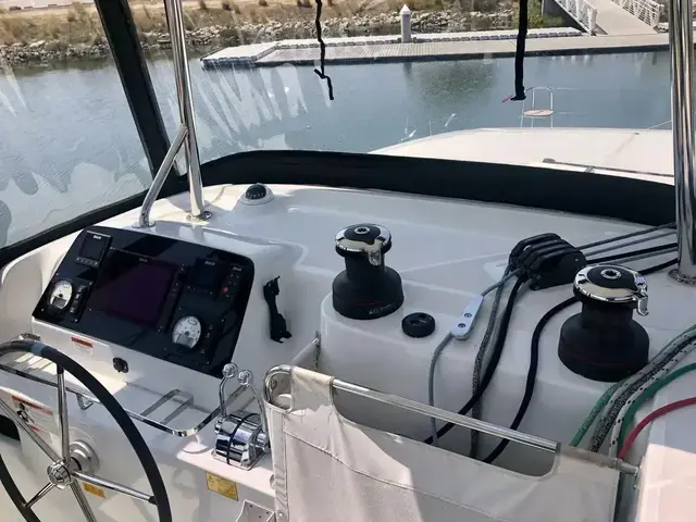 Lagoon 42