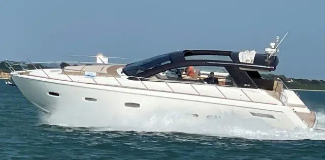 2010 Sealine sc 47