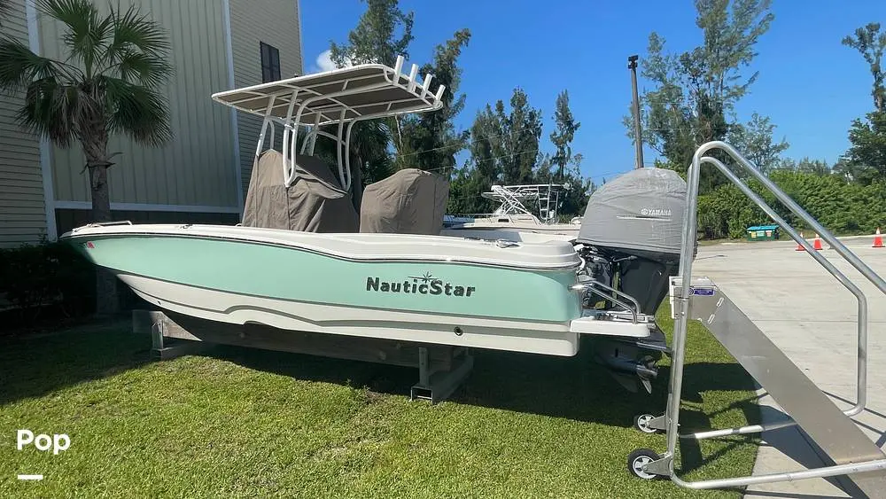 2018 Nauticstar 231