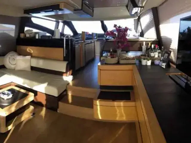 Azimut 64 Flybridge