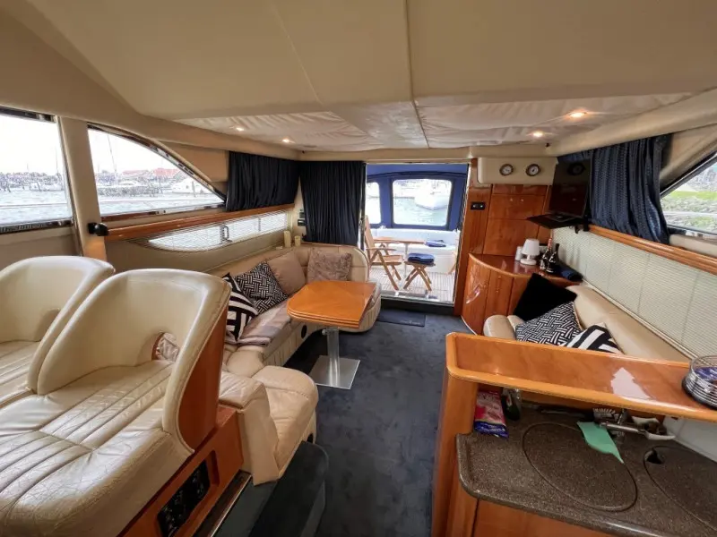 1997 Princess princess 440 fly