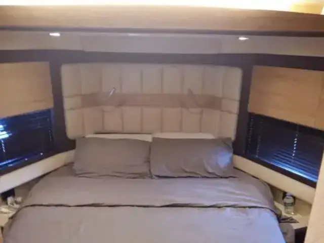 Azimut 64 Flybridge