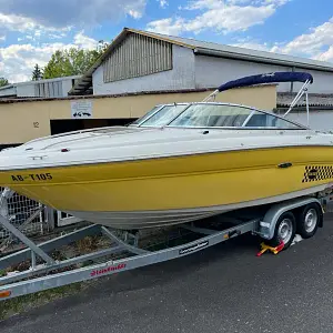 2005 Sea Ray 220 Signature Select