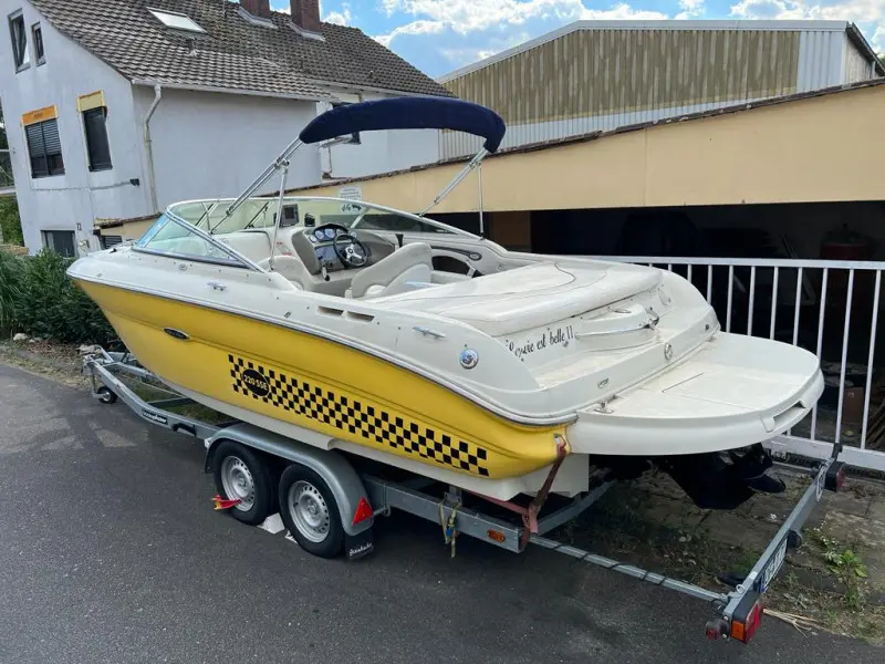 2005 Sea Ray sse 220