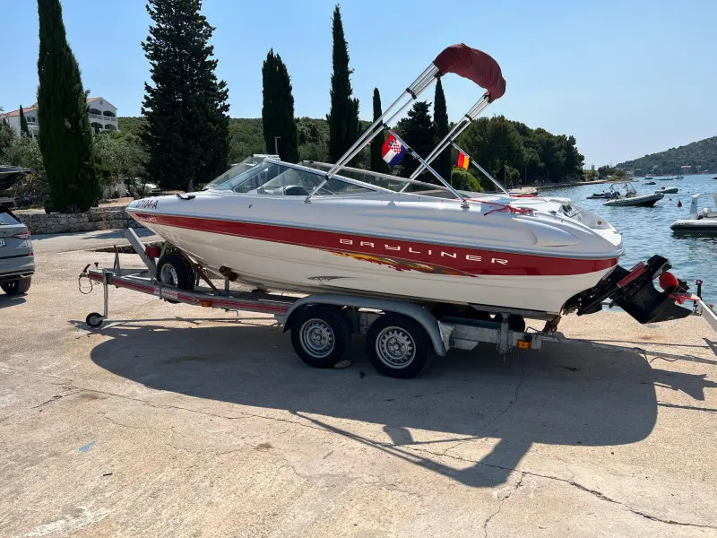 1997 Bayliner 1850 capri