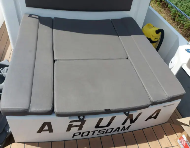 2015 Axopar 28 cabin