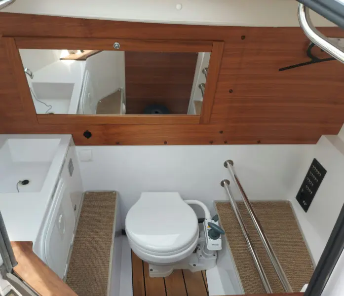 2015 Axopar 28 cabin