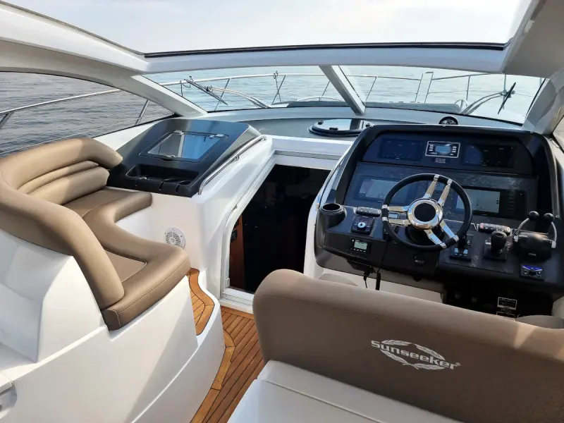 2007 Sunseeker portofino 47