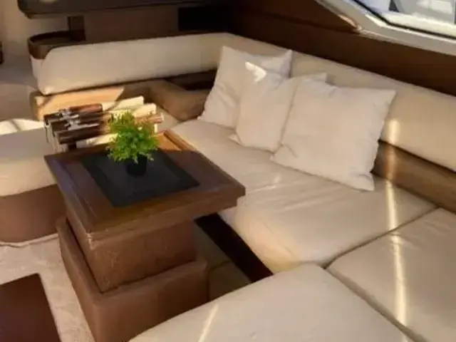 Azimut 43