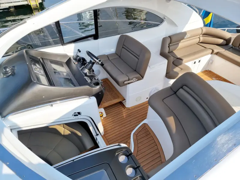 2007 Sunseeker portofino 47