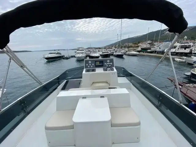 Ferretti Yachts 440 S