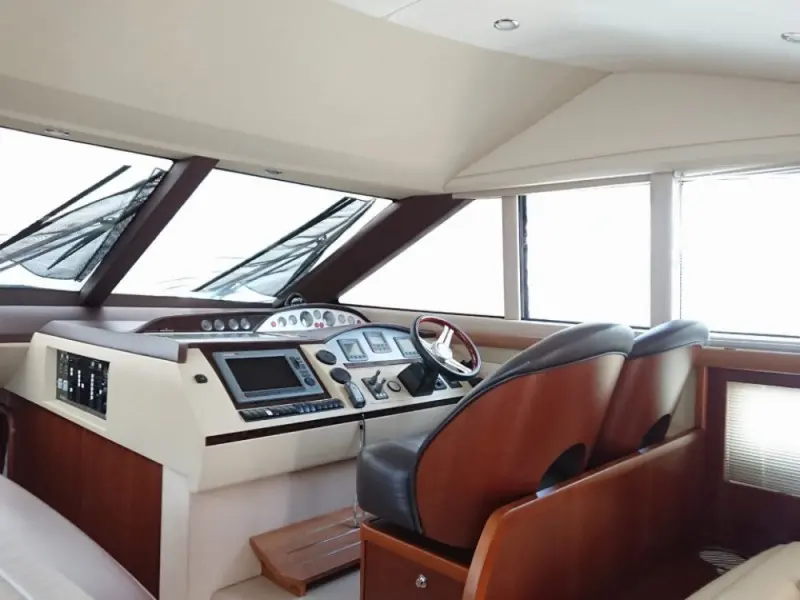 2010 Princess 54