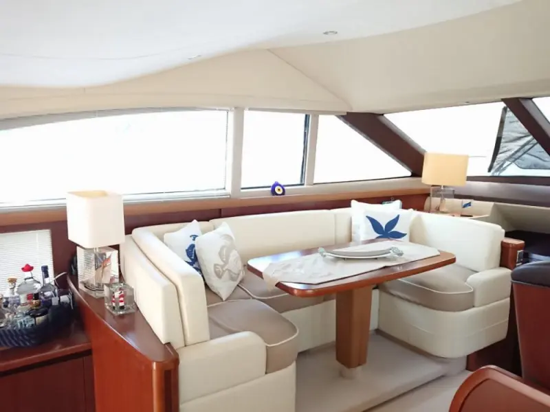 2010 Princess 54