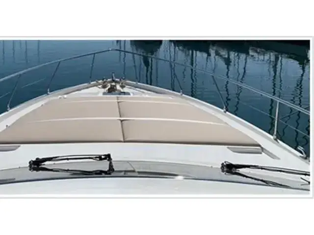 Ferretti Yachts 620