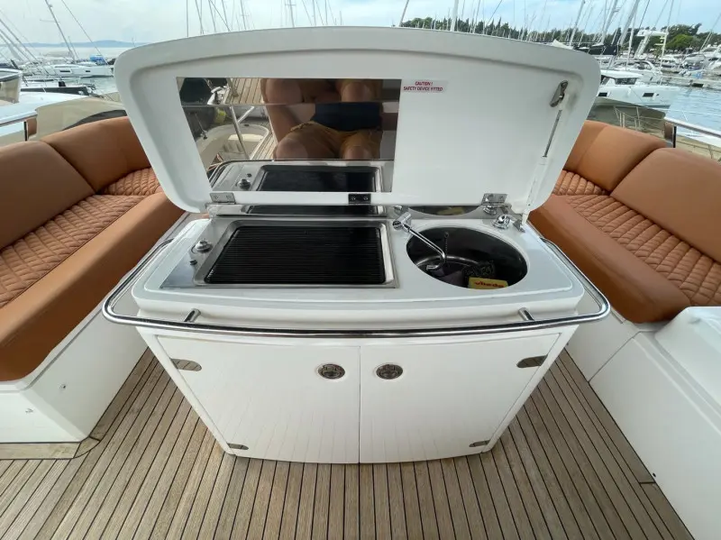 2009 Princess 62